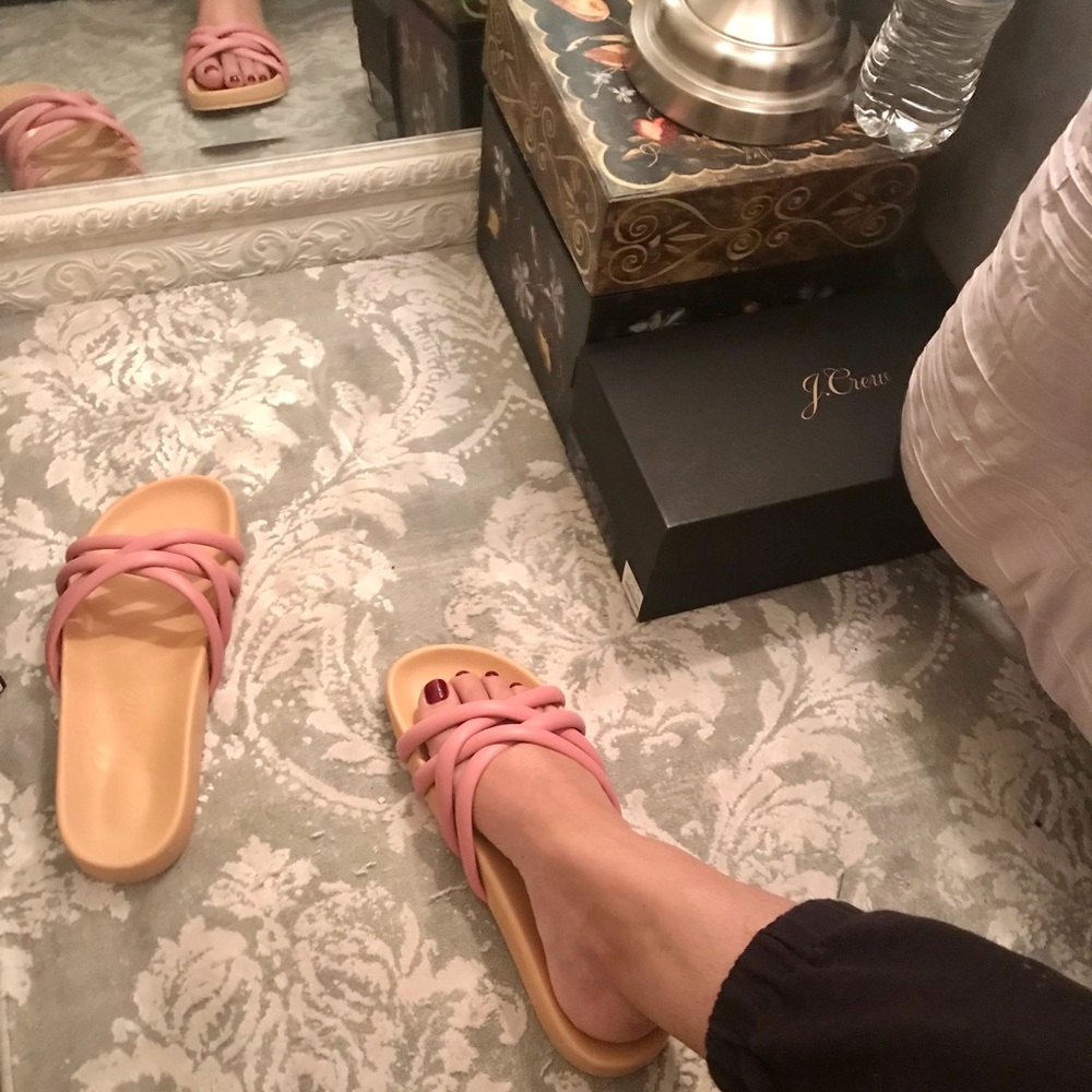SOLD MARKETPLACE 4/26 CREW NIB Leather Padded Strap Sandal - Picture 7 of 8
